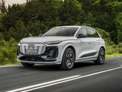 JDP_2025 Audi Q6 E-tron Glacier White Front Quarter View Action European model